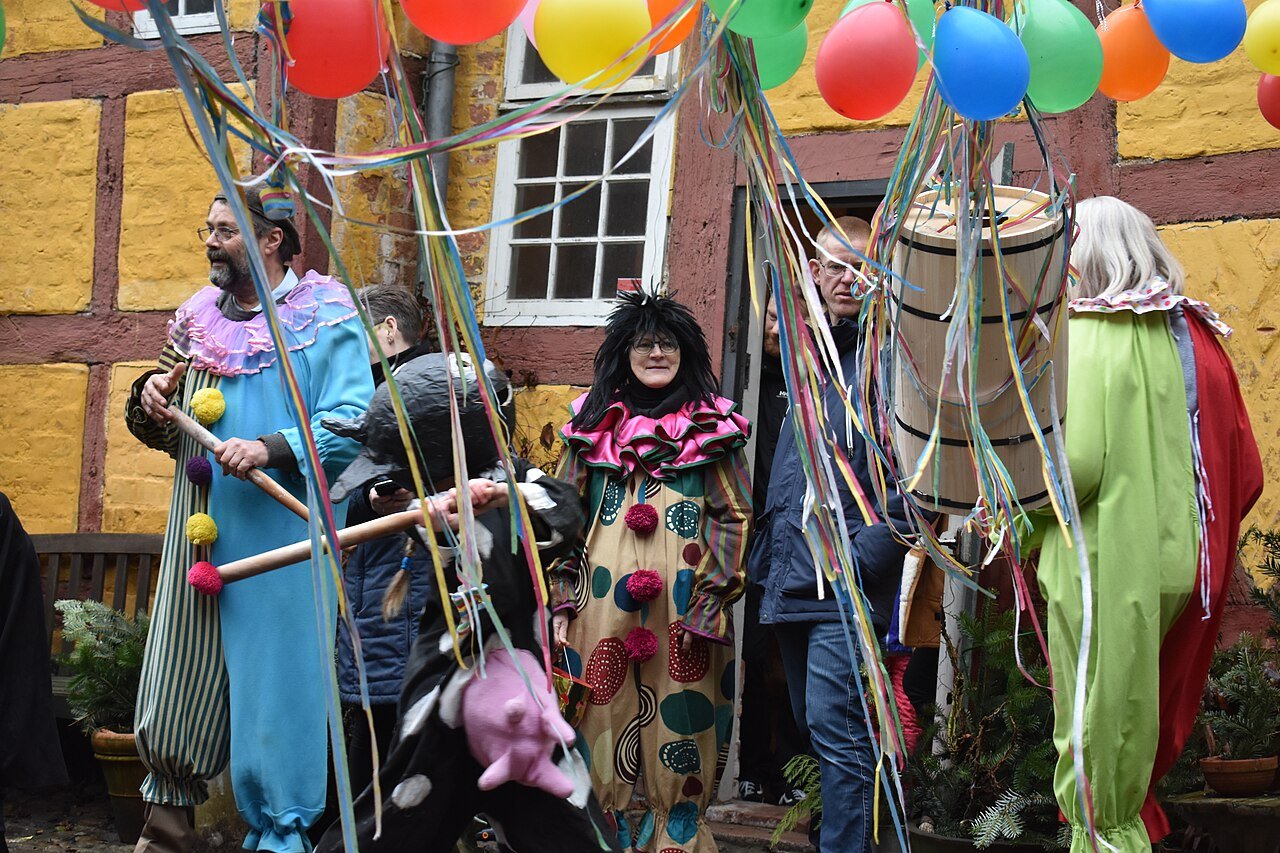 fastelavn | Noruega | Carnaval | Sociedad | Tradiciones